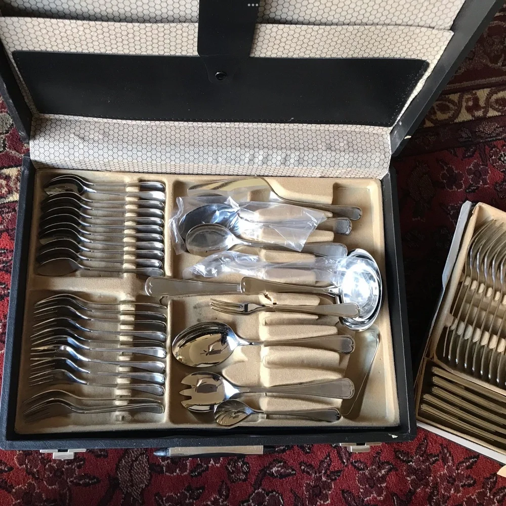 WIRTHS BESTECKE SOLINGEN Kanada Flatware MCM 2-Tiered Case Like New Flatware